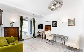 Nadwislanska 11 Apartment With Garden